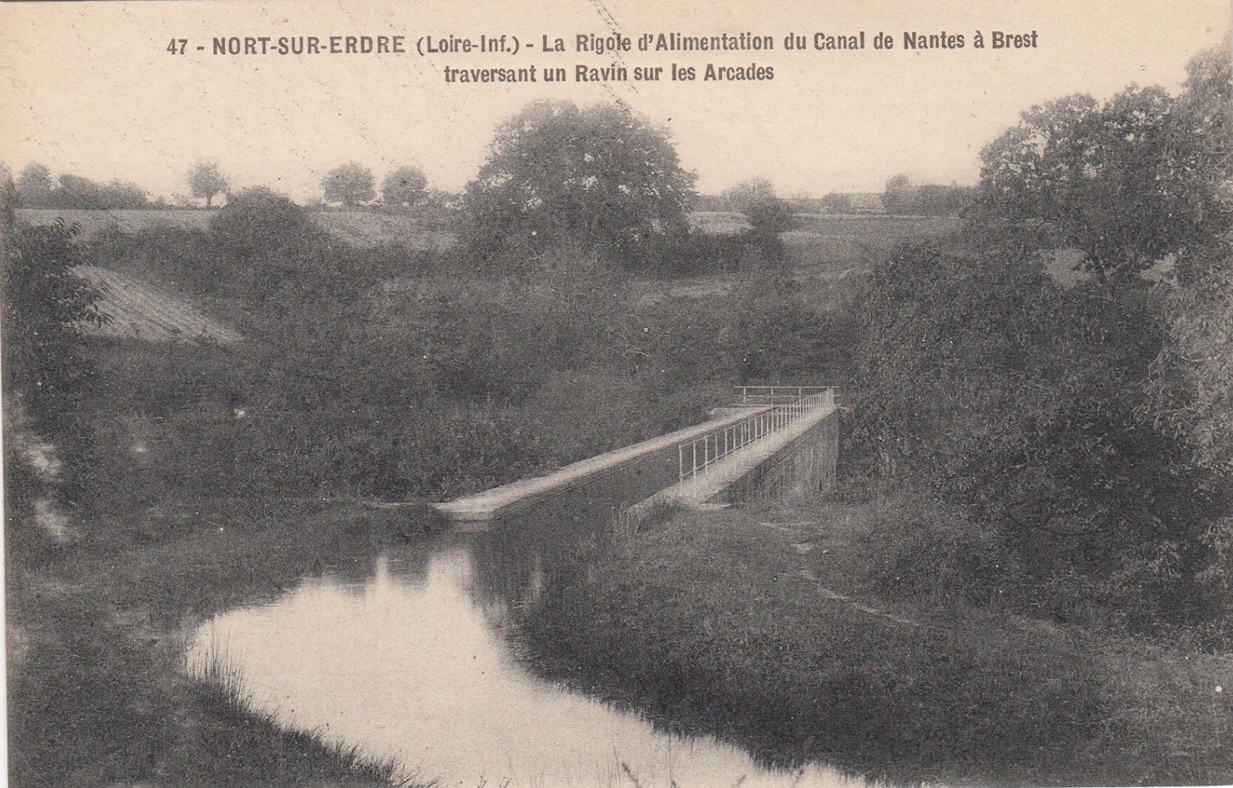 Nort sur Erdre, une des rigoles d'alimentation en eau du canal